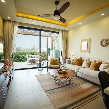 Modern And Cozy Designer In Relaxing Environment Apartment Kyrenia (Northern Cyprus)