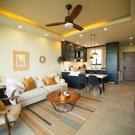 Modern And Cozy Designer In Relaxing Environment Apartman Kerínia